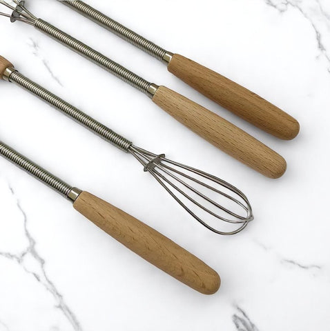 Wooden Hand Egg Beater – Compact Manual Whisk for Quick Mixing