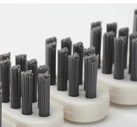 فرشاة تنظيف مرنة لتصل إلى أضيق الفواصل والأركان - بشعيرات قوية