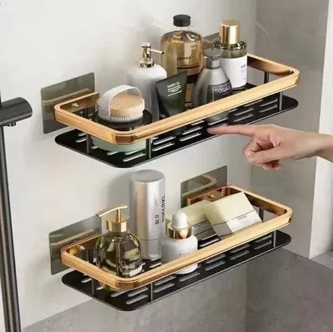 رف حمام معدني – أسود بلمسة ذهبية أنيقة (تثبيت بالمسامير أو اللاصق القوي)