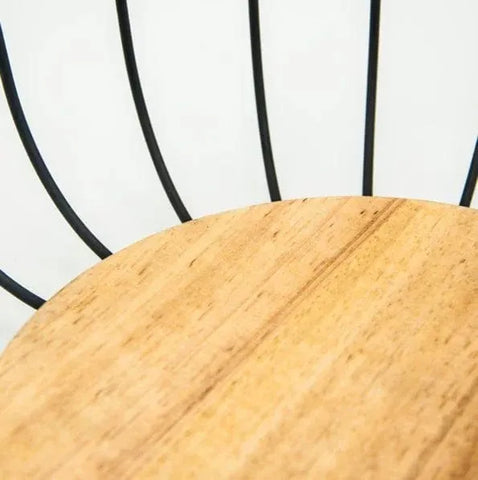 طبق فواكه معدني بقاعدة خشب – تصميم عصري أنيق