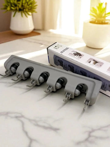 حامل ممسحة ومقشة جداري – منظم أدوات تنظيف موفر للمساحة بخطافات ومسامير تثبيت