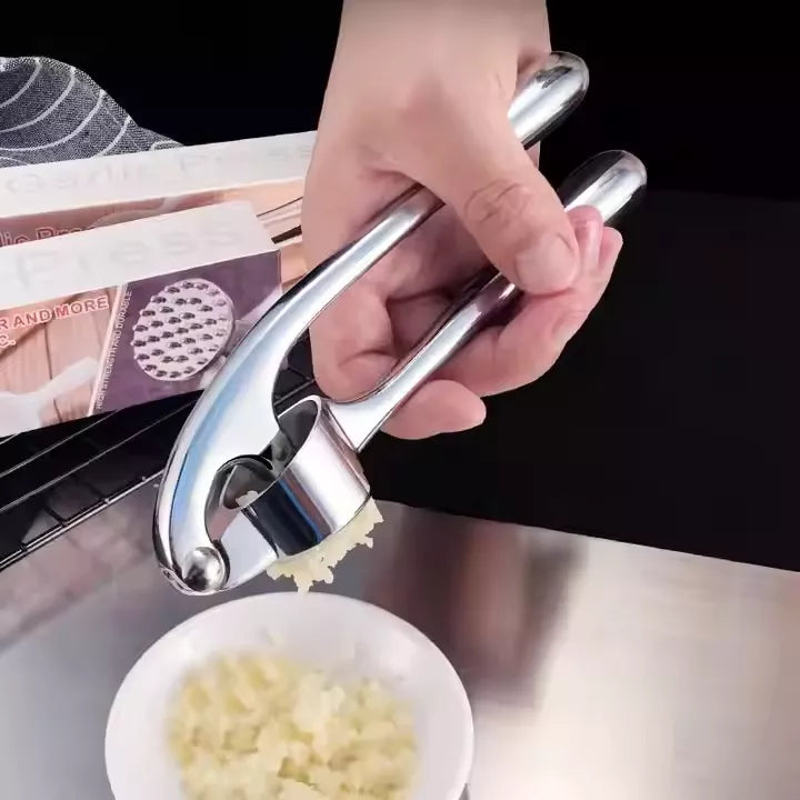 تصميم مريح لمقبض هراسة الثوم – Ergonomic Handle Design Garlic Press