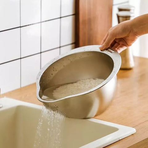بُولة غسيل ستانلس مع مكرونة أو بقوليات – Stainless Washing Bowl with Pasta or Beans – مثالية للتصفية السريعة